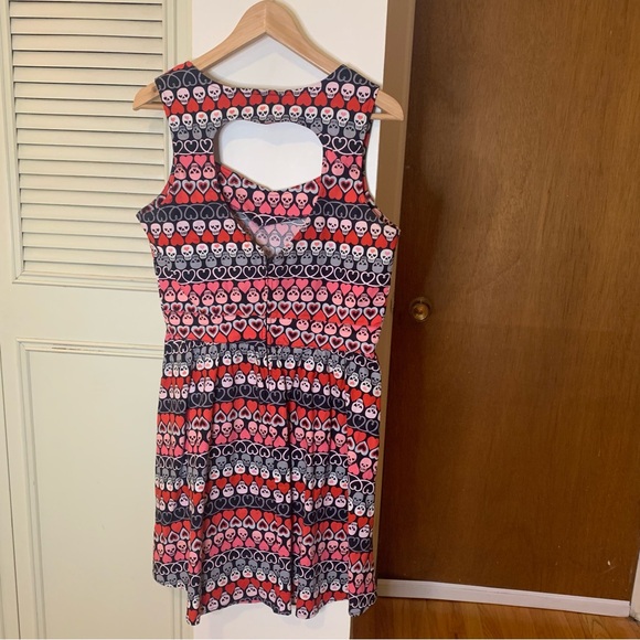 Folter | Retrolicious A-line Skull and Heart 100% cotton dress - Picture 2 of 6